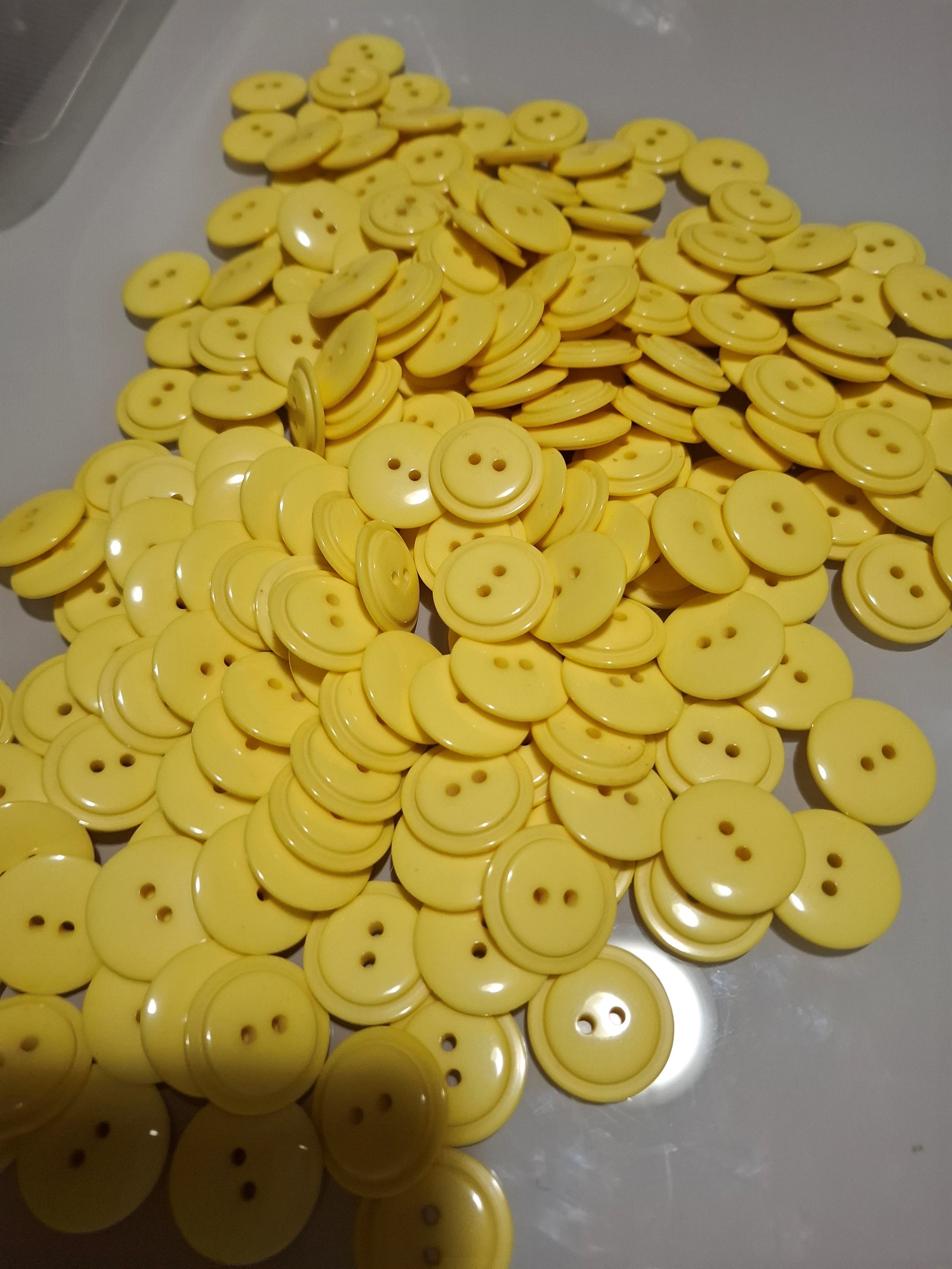 Botões amarelo 