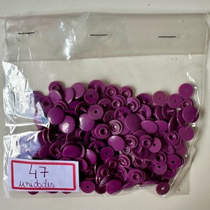 Botão Ritas 12 Cereja