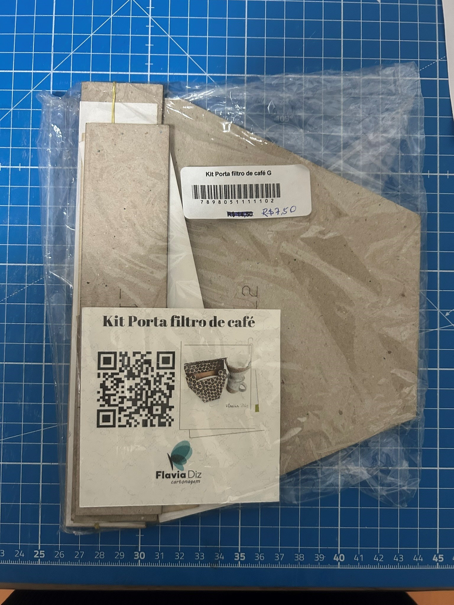 Kit de Cartonagem Flavia Diz - Porta Filtro de Café G