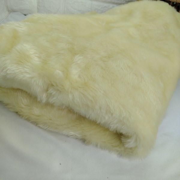 Tecido Pelucia cor Creme