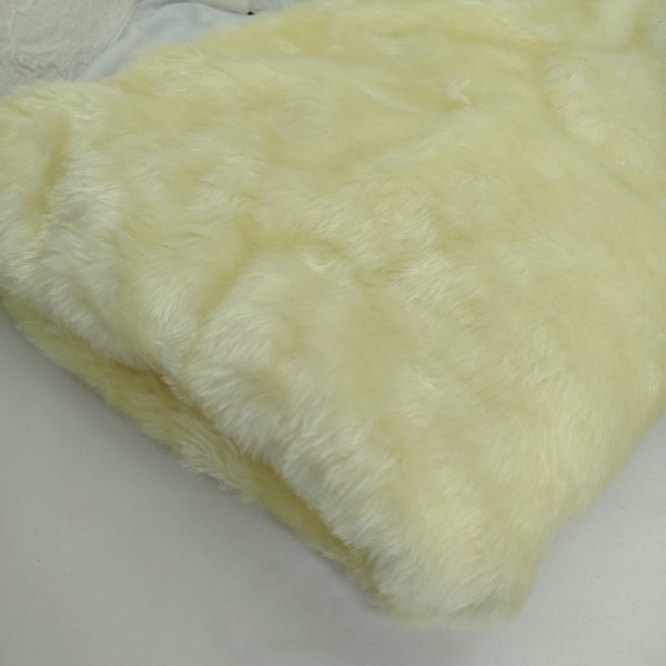 Tecido Pelucia cor Creme