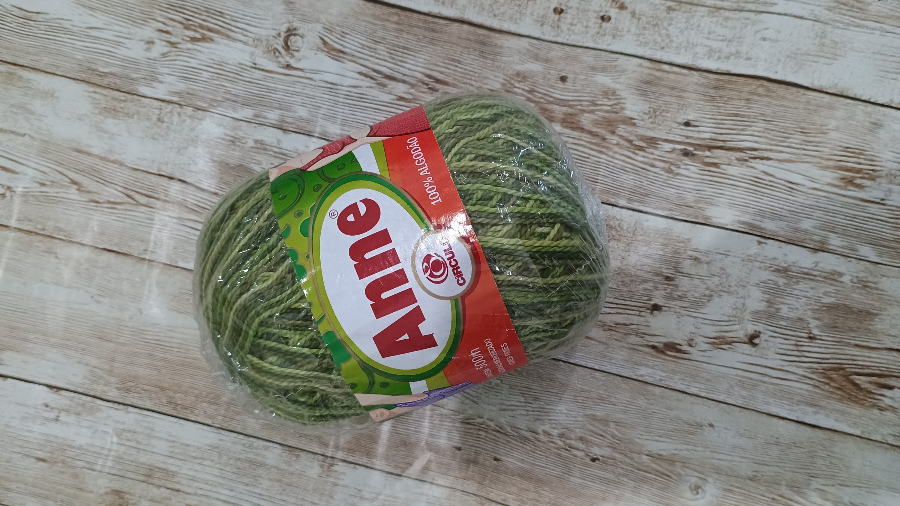 Novelo de linha Anne 