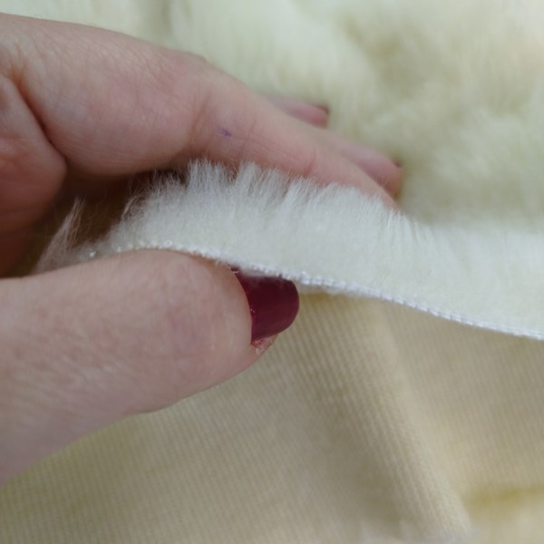 Tecido Pelucia cor Creme