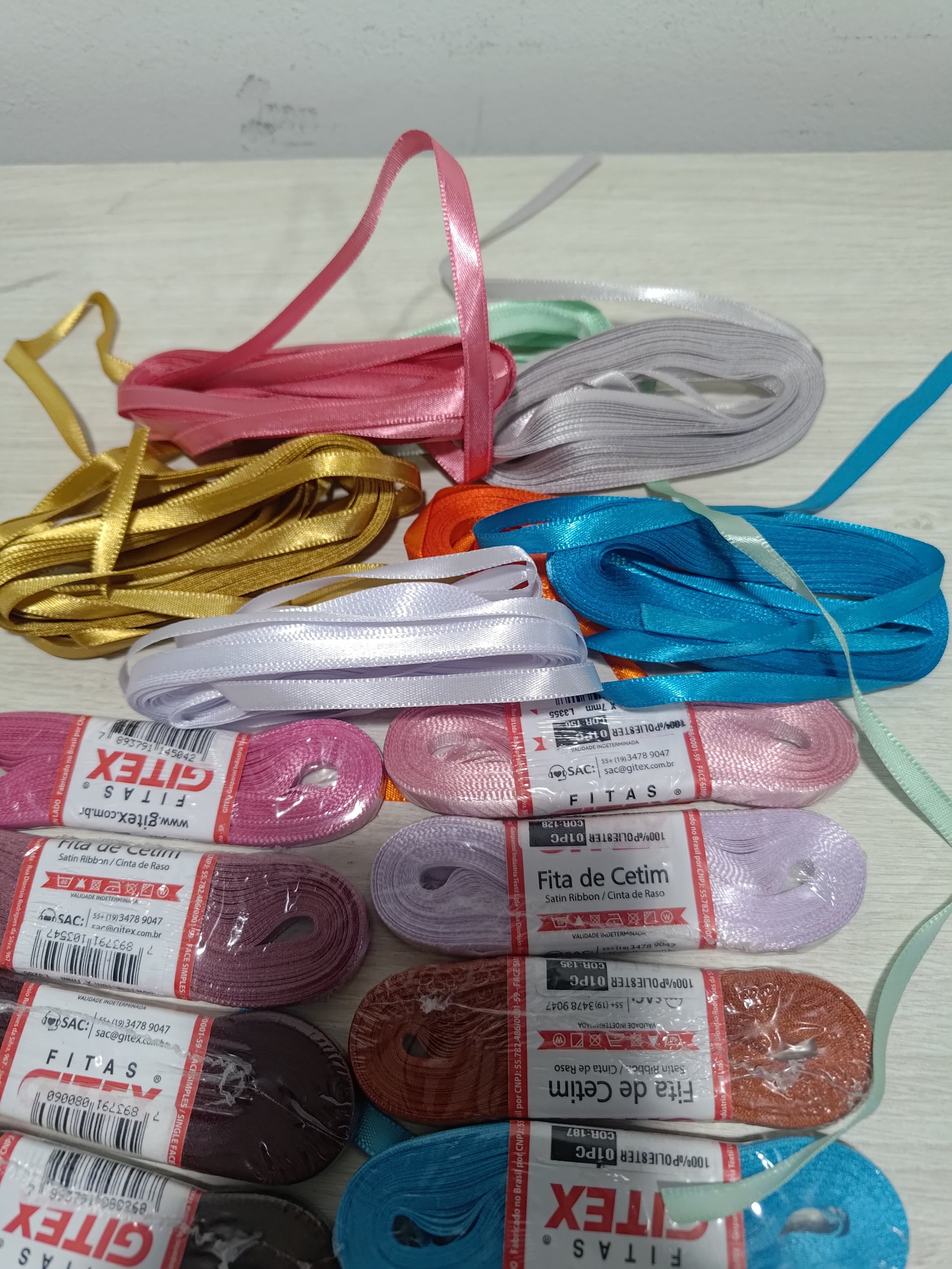 Caixinha com fita de cetim