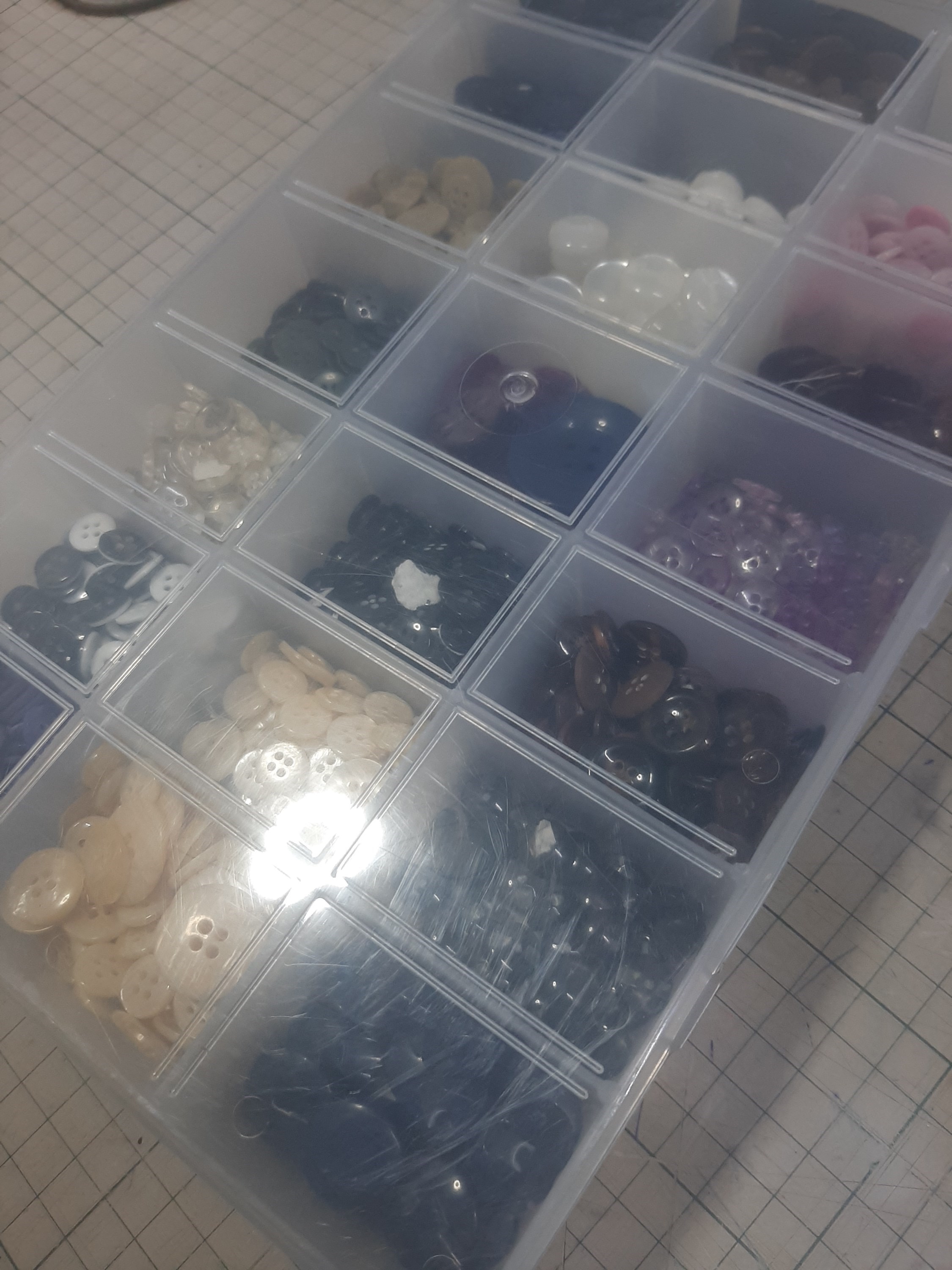 Caixa de botões sortidos