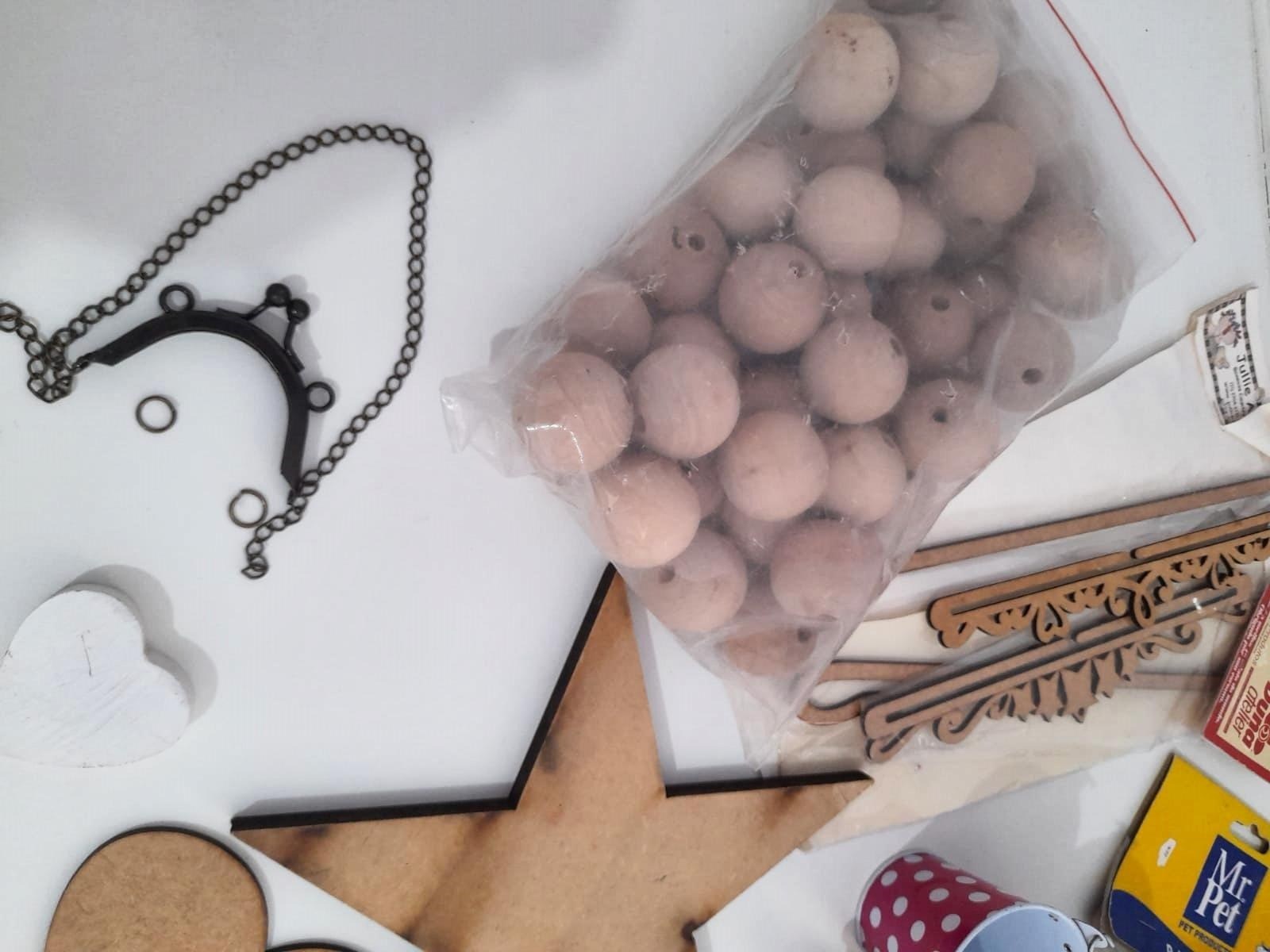 Lote de peças variadas para artesanato