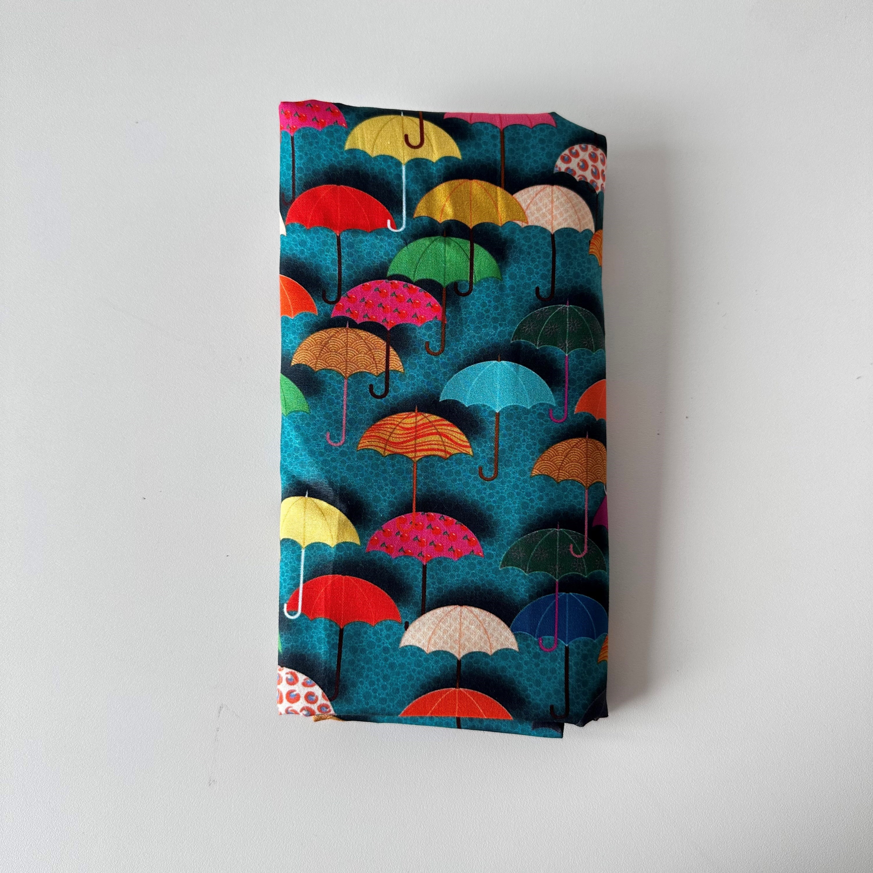 TECIDO TRICOLINE ESTAMPADO GUARDA CHUVA AFONSO FRANCO