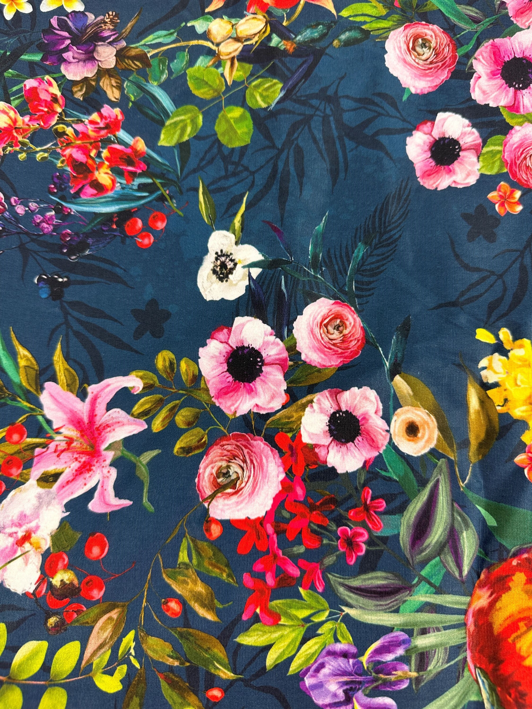 Tecido Florido Renata Blanco