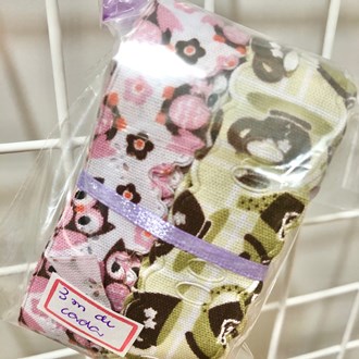 passa fita, fita de cetim e mini bordado