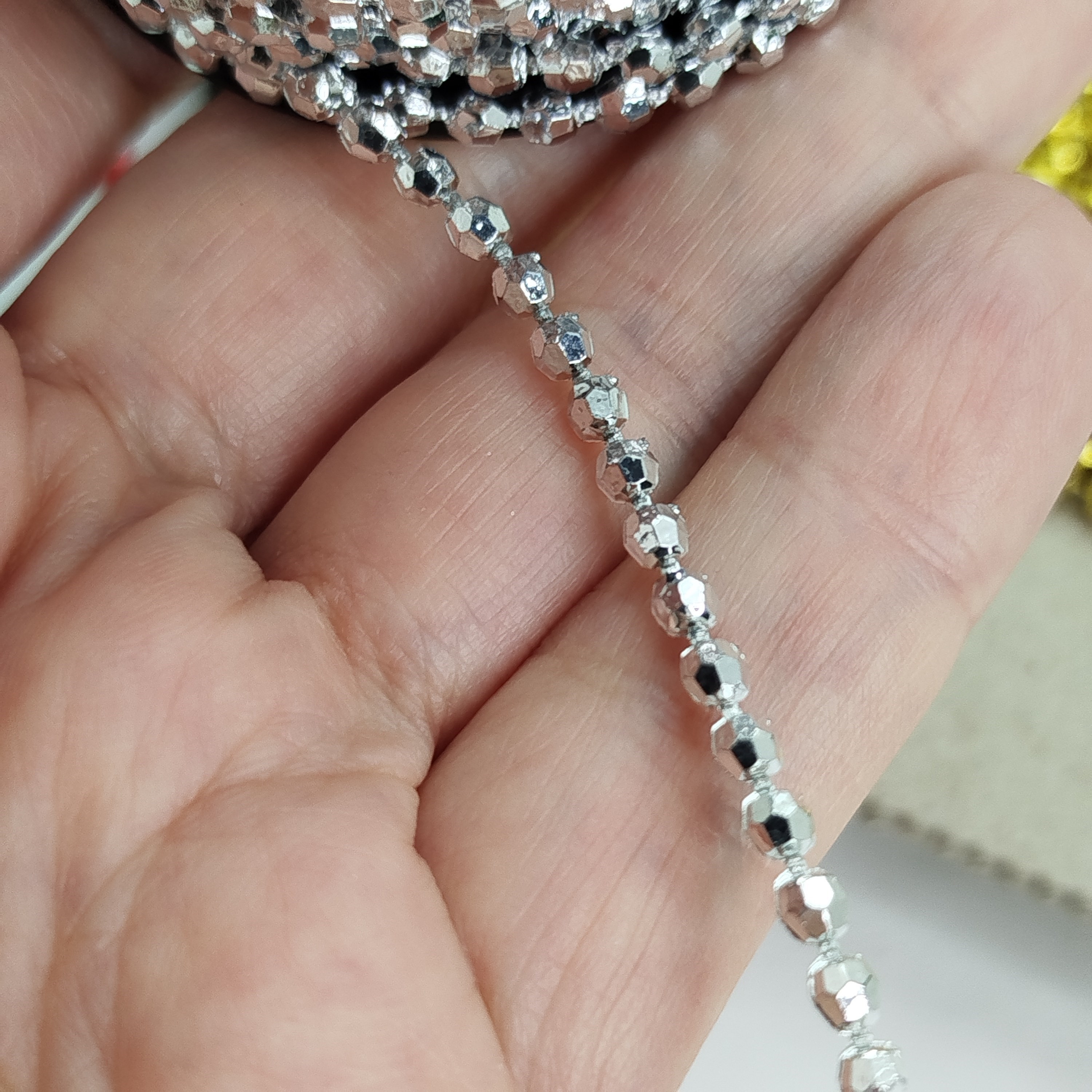 MIX Cordão de Perolas Aljofre com Várias Cores, Modelos e Metragens