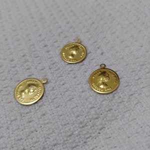 Medalha dourada 18mm