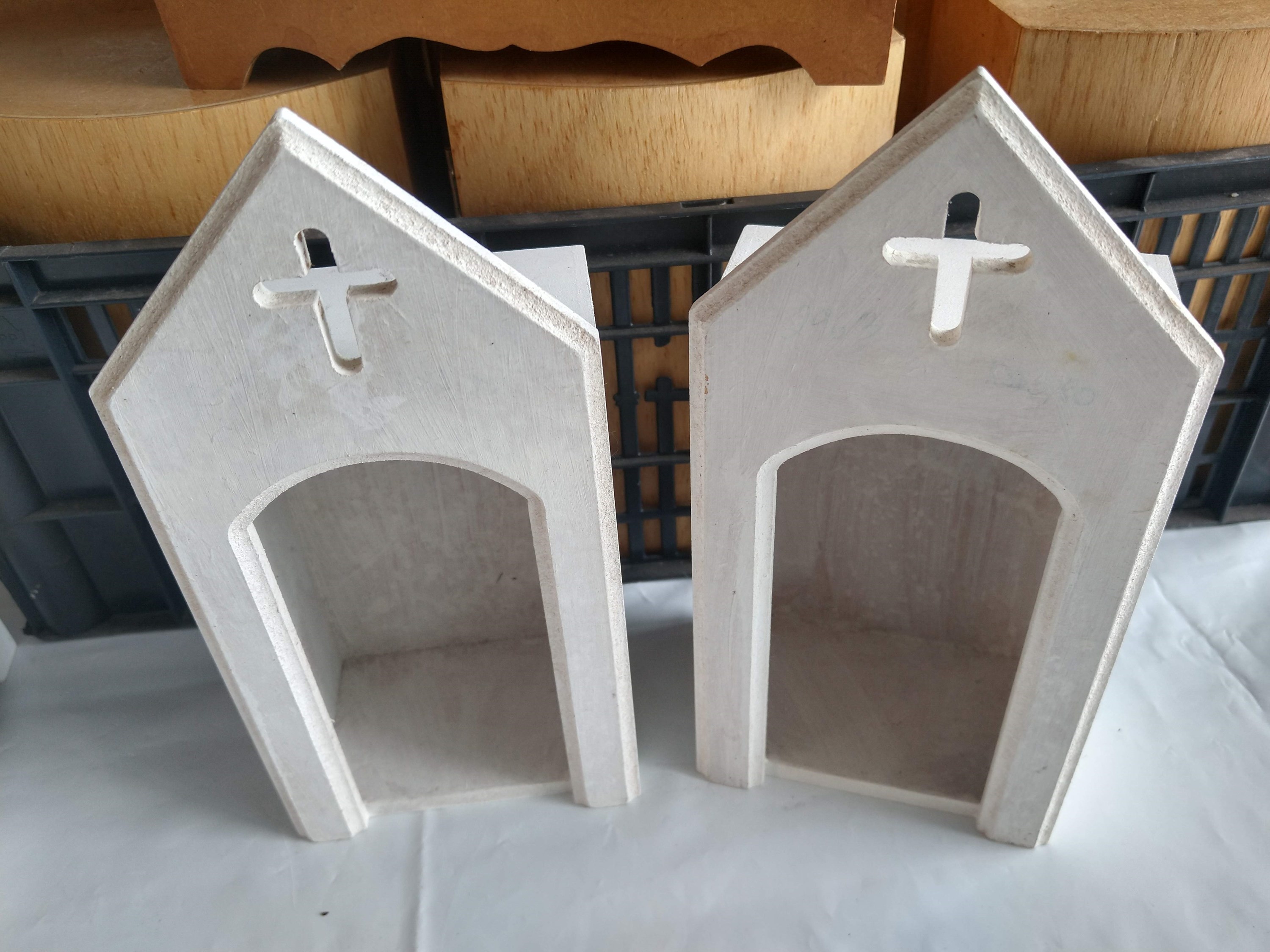 Lote de papeis scrapbook/ guardanapos decoupage/ BAUS mdf/ mini oratórios mdf/ peças resina rigida/ 