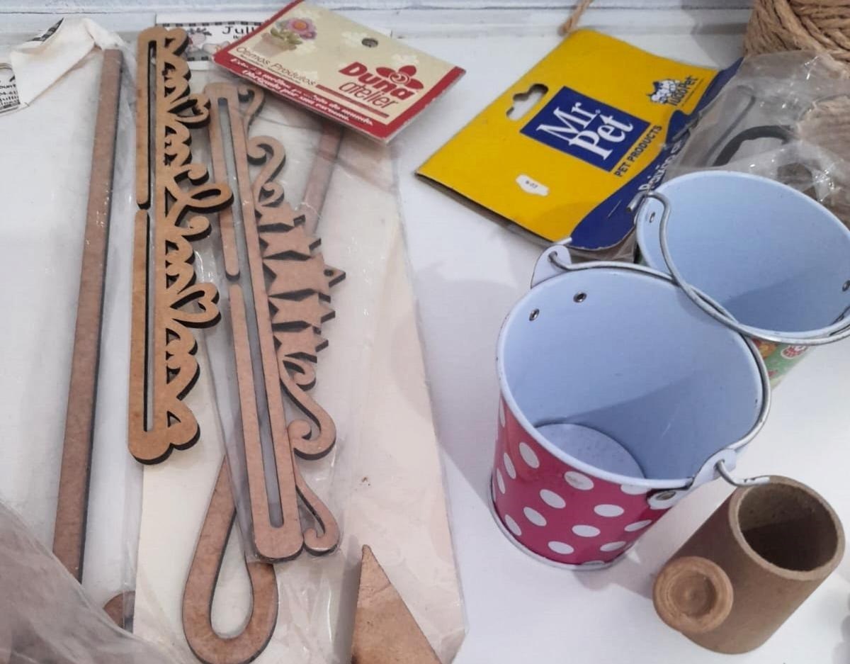 Lote de peças variadas para artesanato