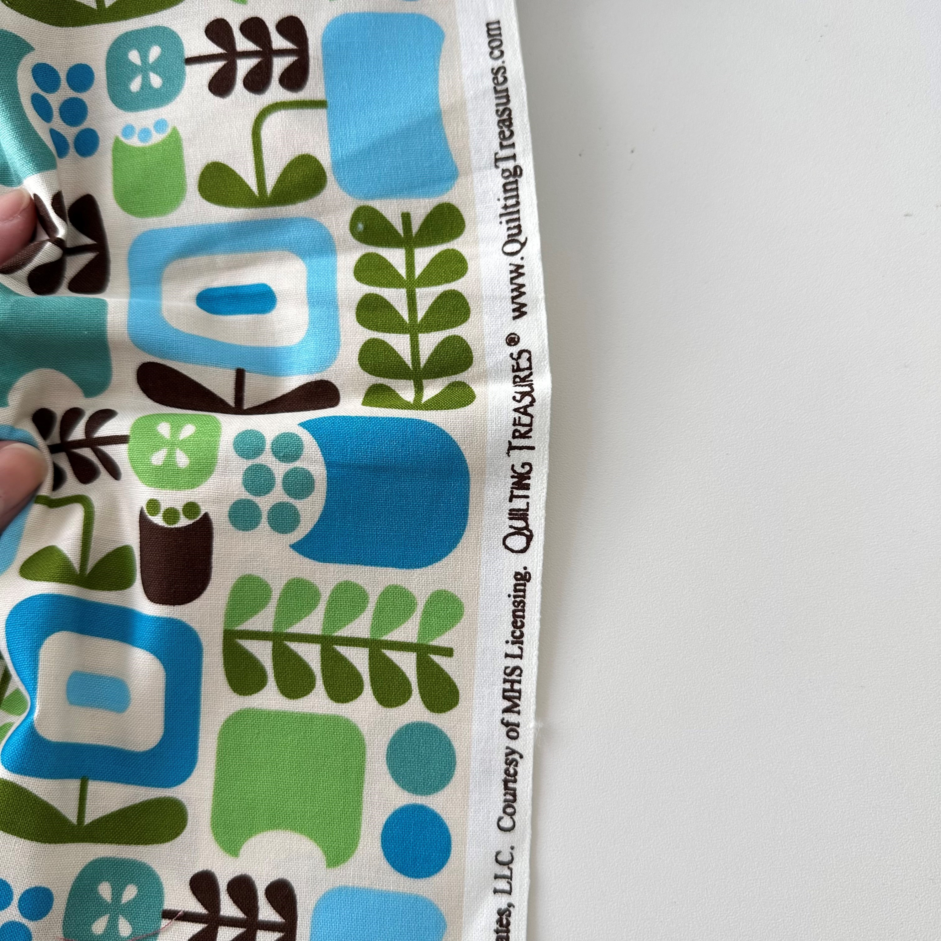 Tecido importado Geométrico 