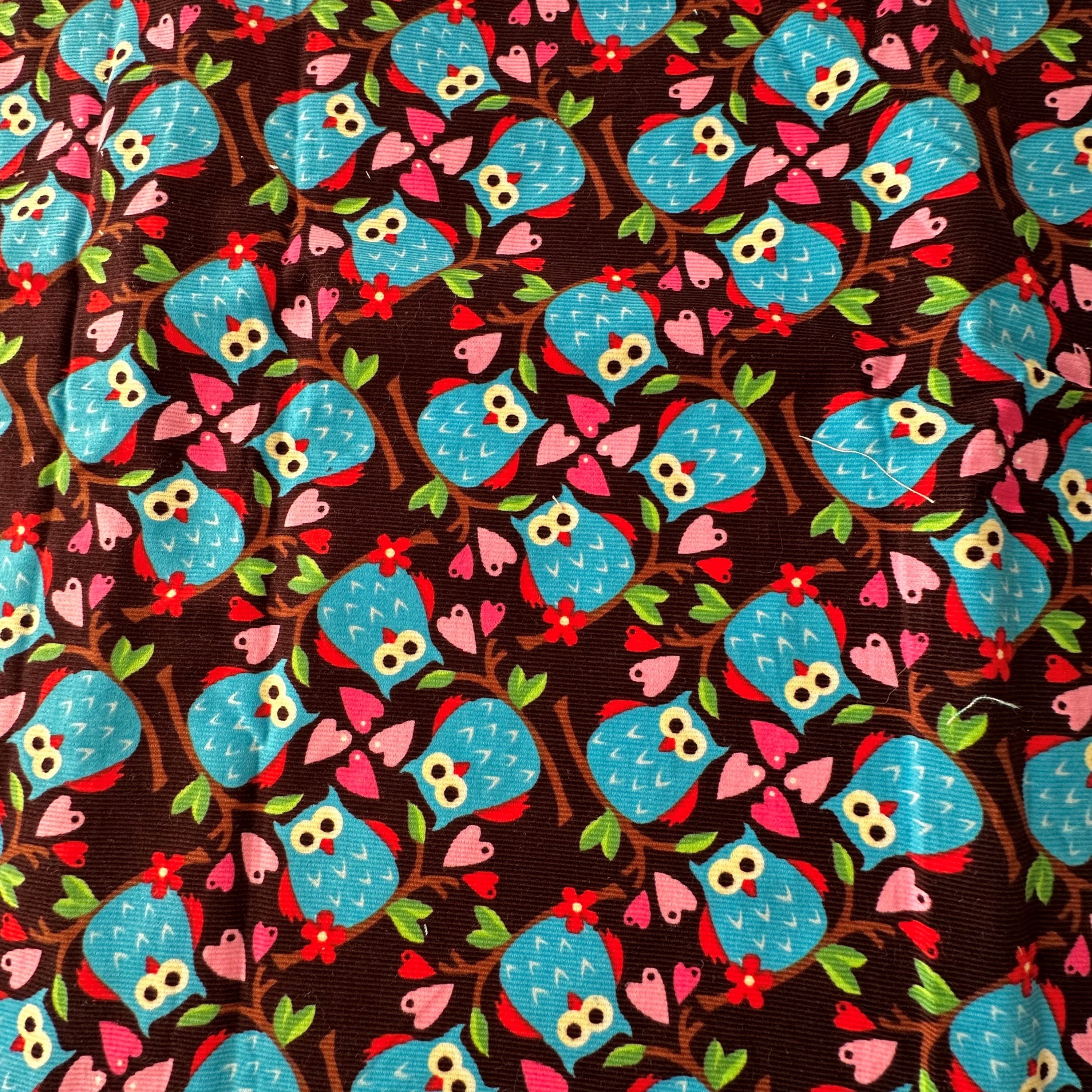 Tecido de Veludo corujas importado