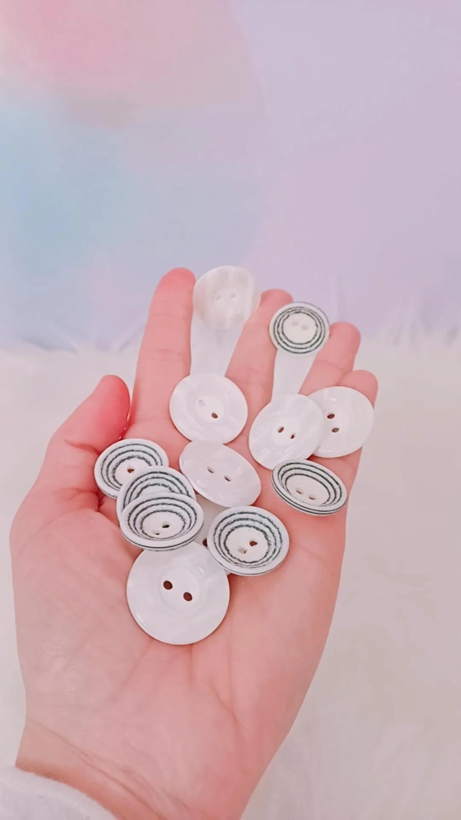 COLEÇÃO DAMA DE COPAS - kit com 107 botões