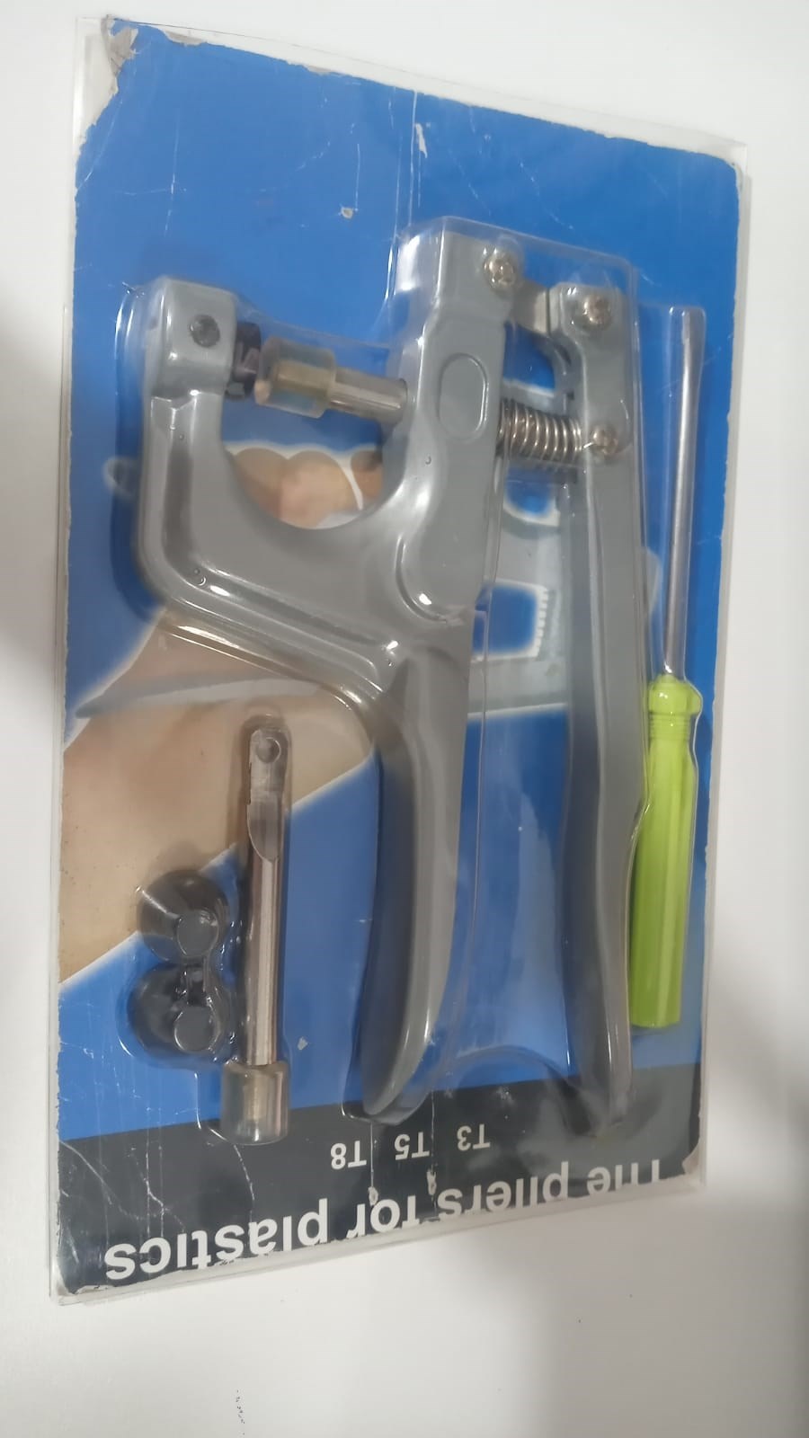 Alicate para botão rita