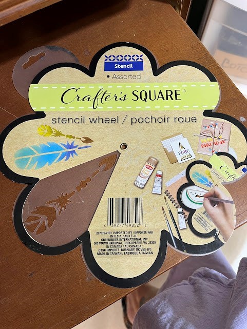 Stencil importado - OITO em UM