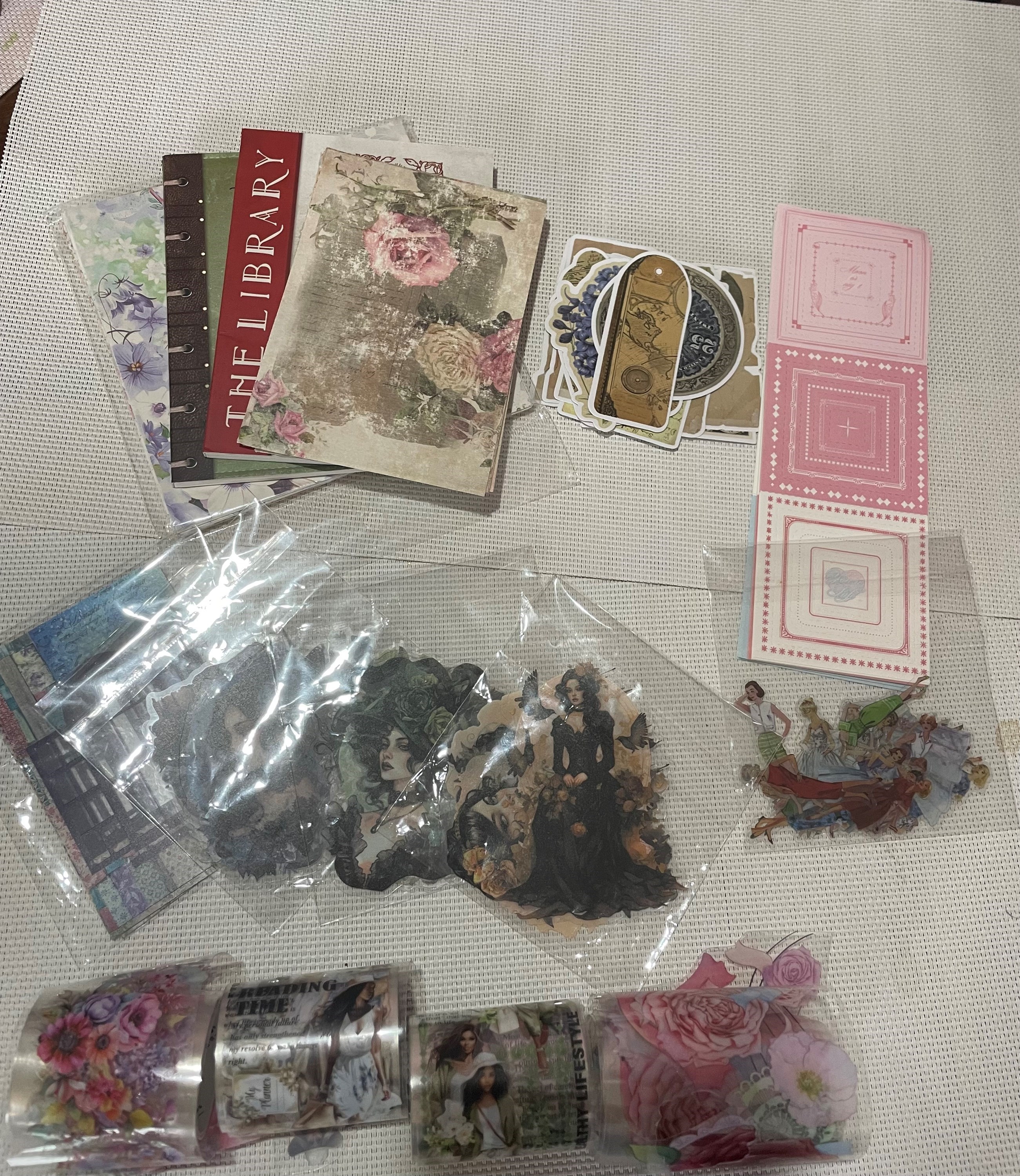 Kit para scrapbook e bullet journal