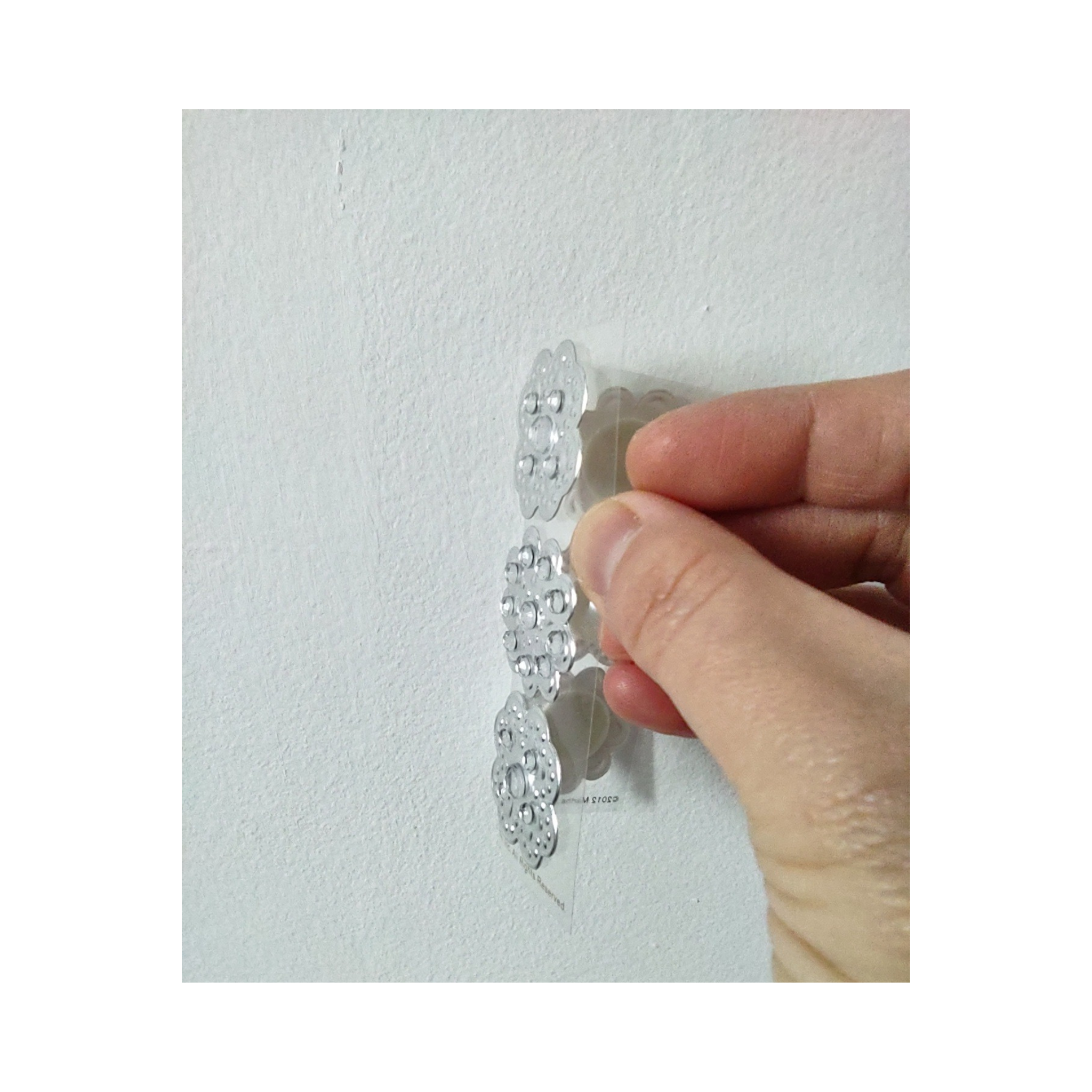 Adorno de flores com pedraria brilhante