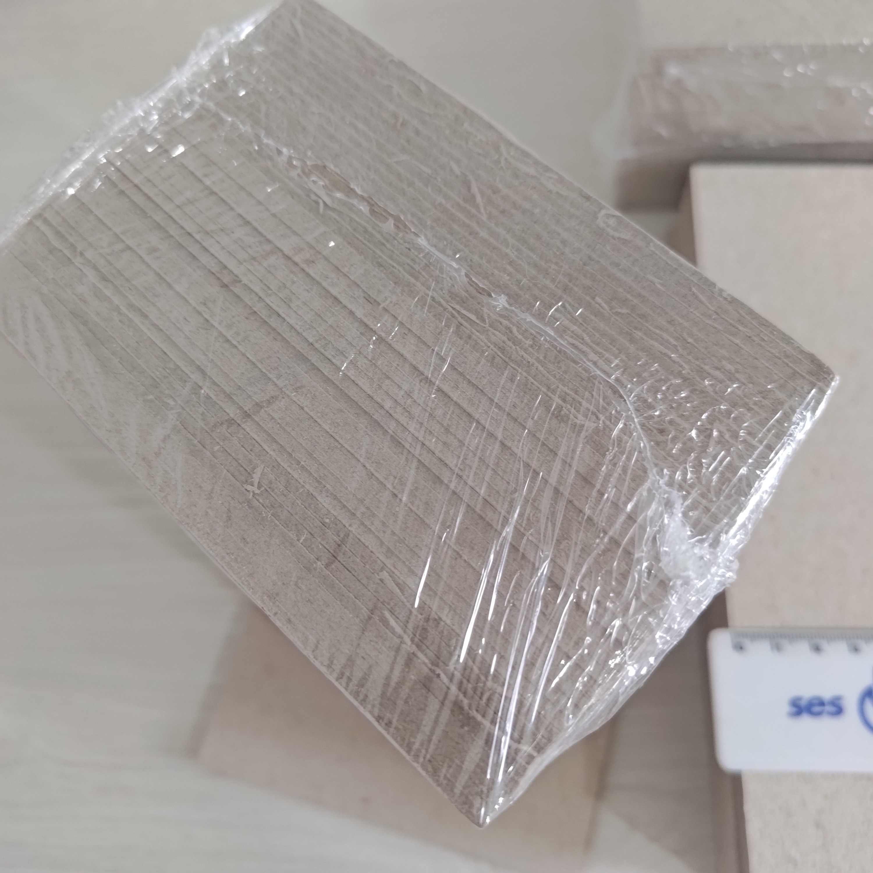 Capa papelão Holler cortado dois tamanhos 