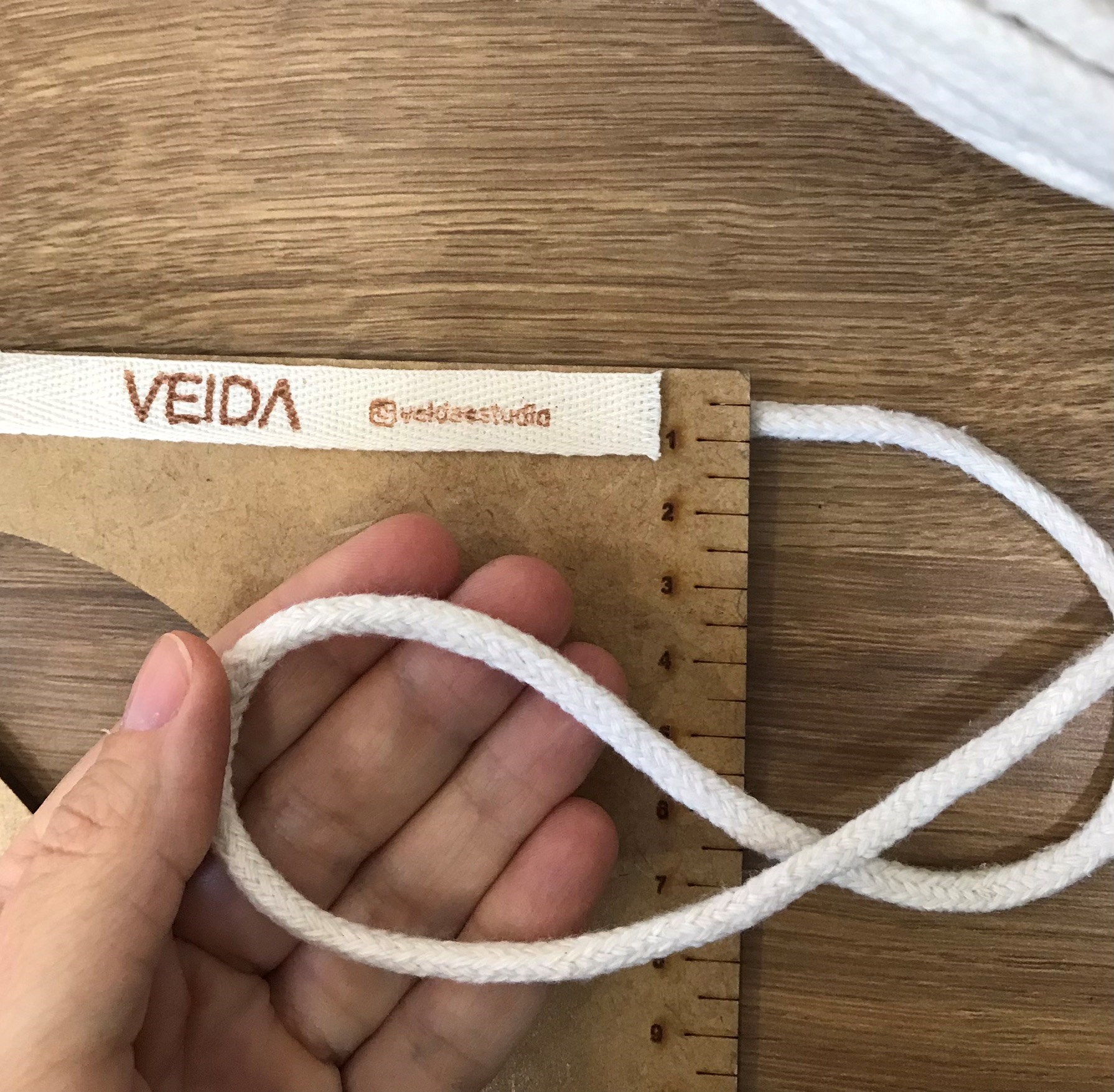 Cordão de algodão trançado