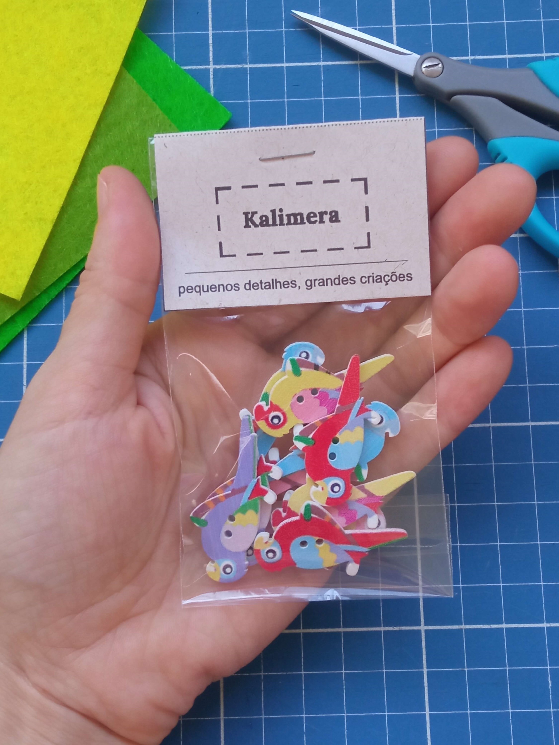 Kit 10 Botões de Madeira Papagaio Ilustração Impressa 