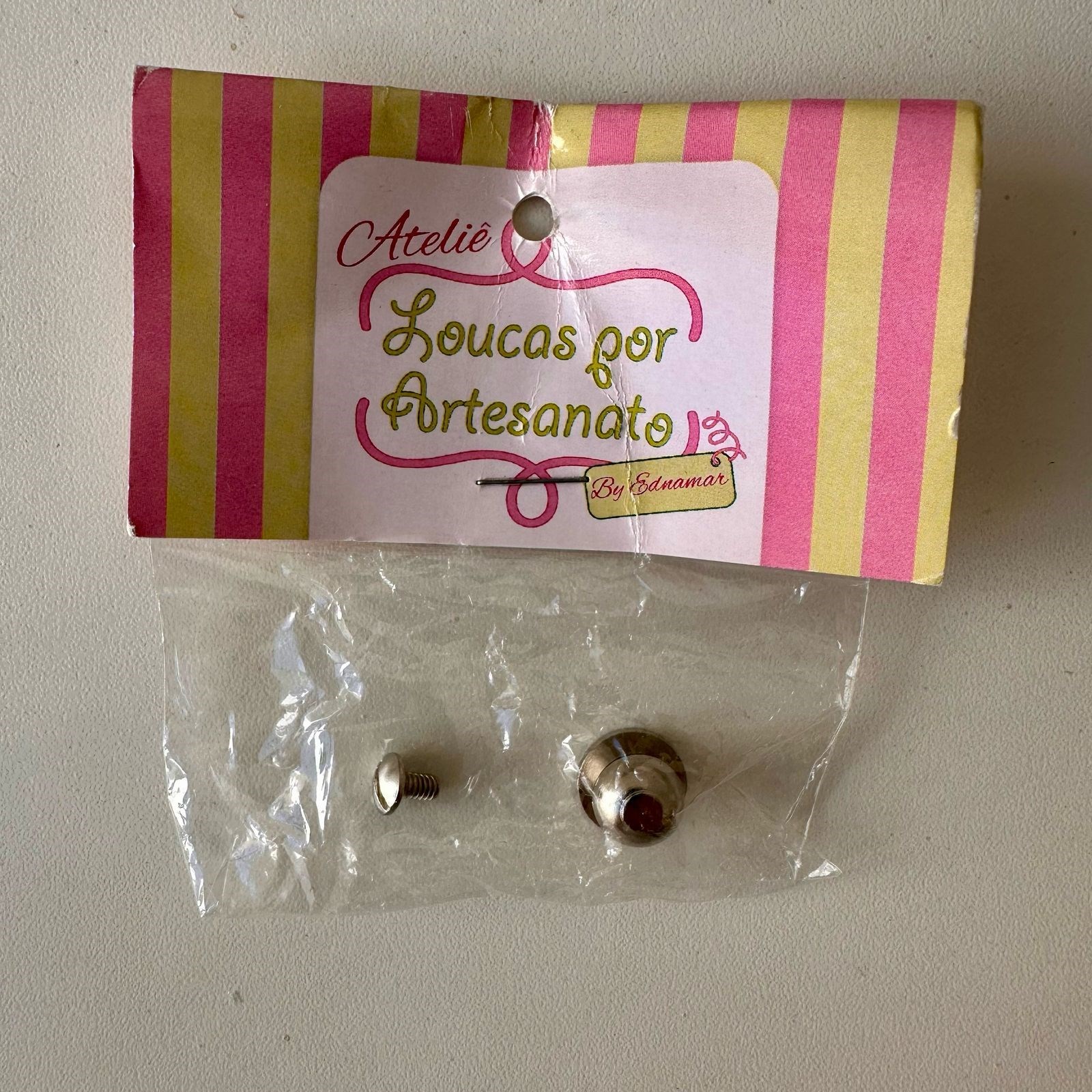 Puxador de metal carrapeta Cartonagem na cor Prata 1cm