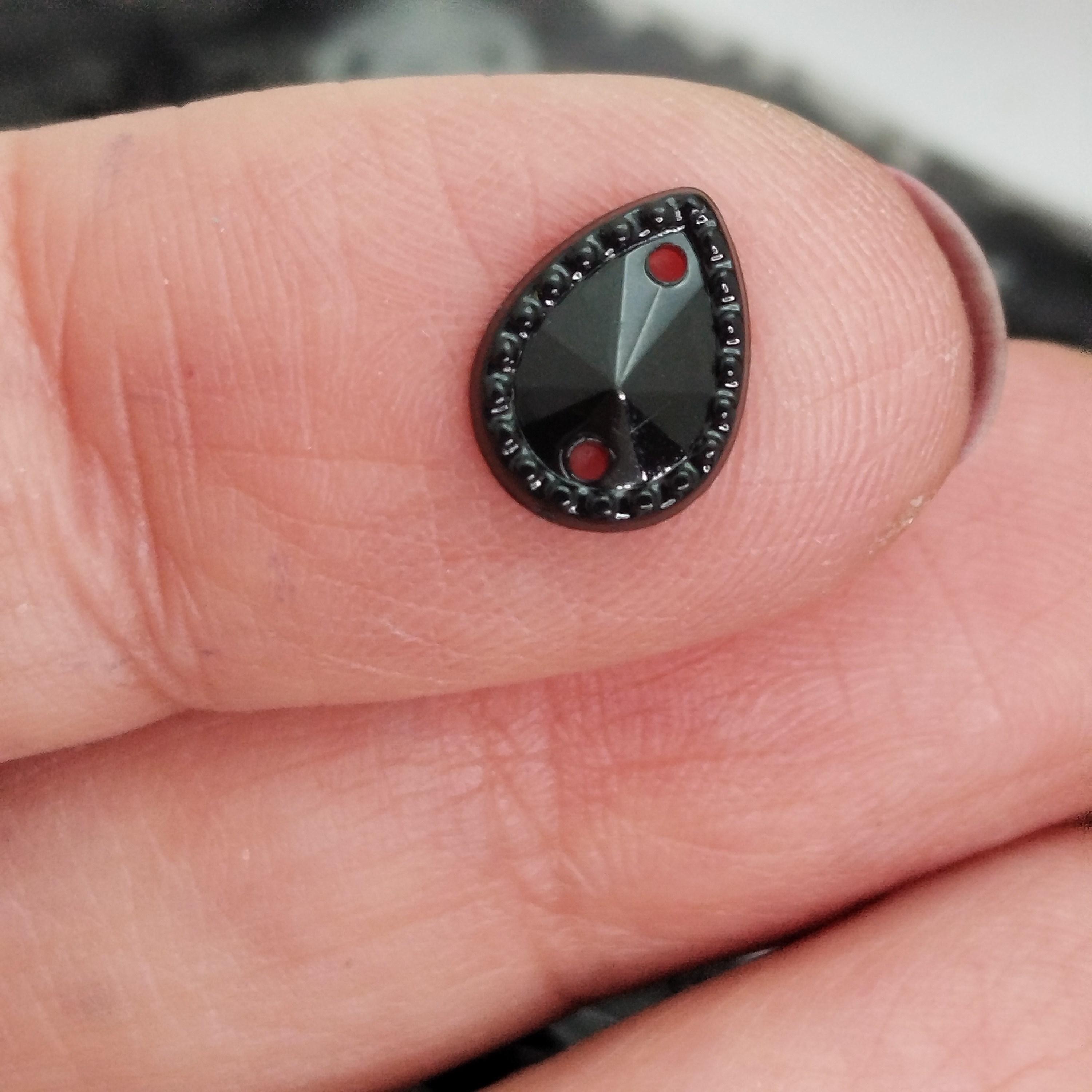 Chaton Gota Preto com Borda - 08 x 10 cm - Pacote com Aprox. 230 gramas