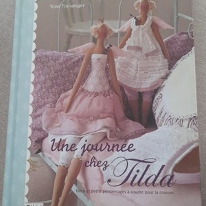 Une journée chez Tilda: Déco et petits personnages à coudre pour la maison