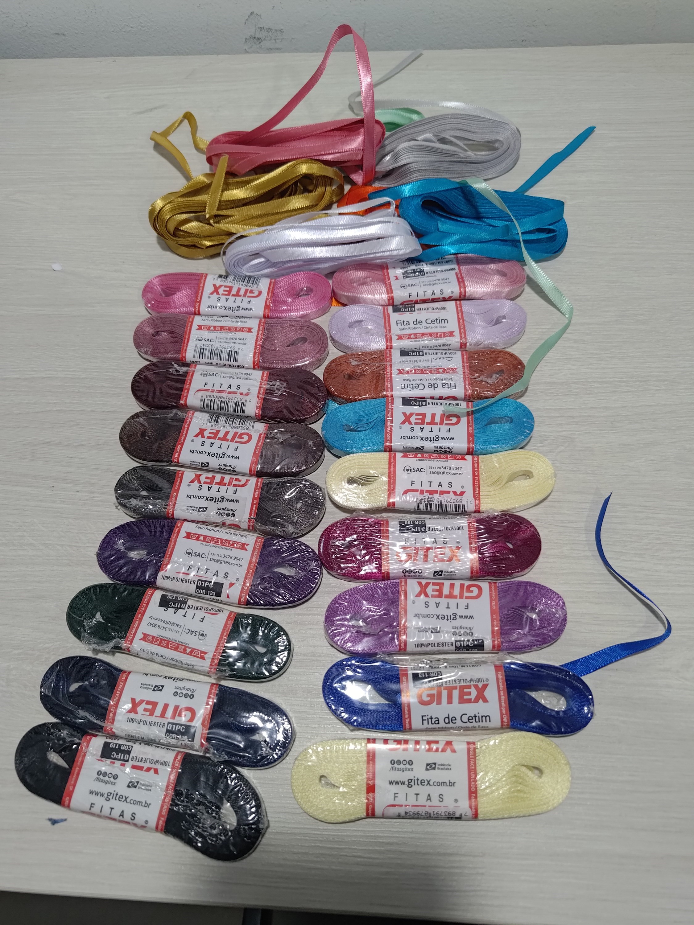 Caixinha com fita de cetim