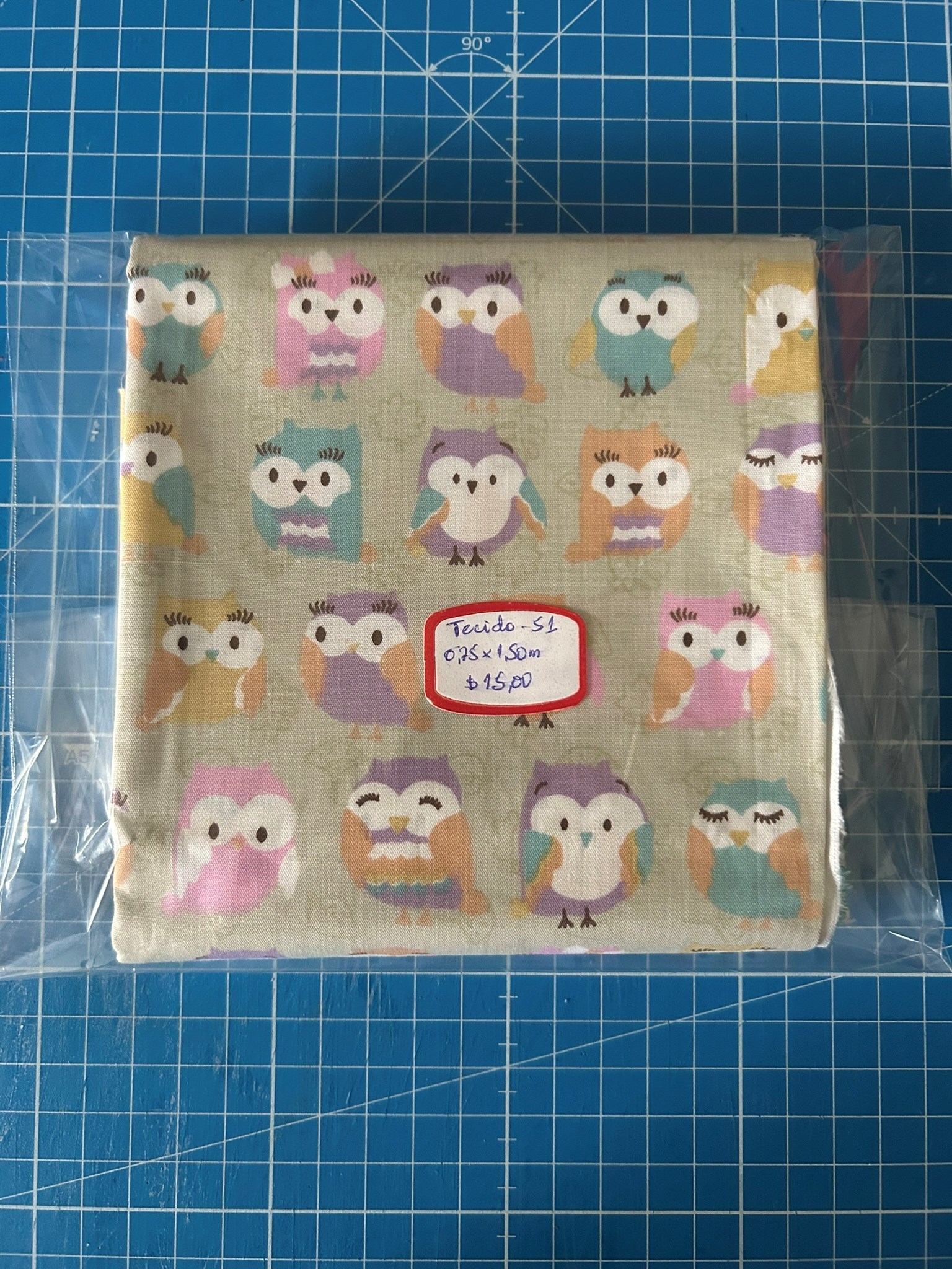 Tecido em tricoline Corujas