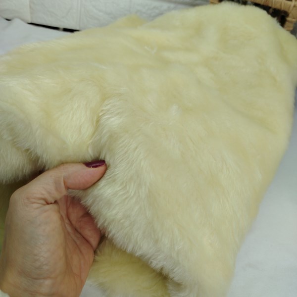 Tecido Pelucia cor Creme