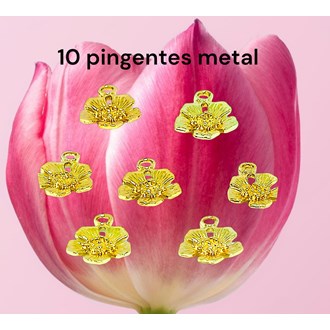 Kit 26 pingentes Flor, Âncora, e Cavalo Marinho, dourados, verniz cataforético, em metal.