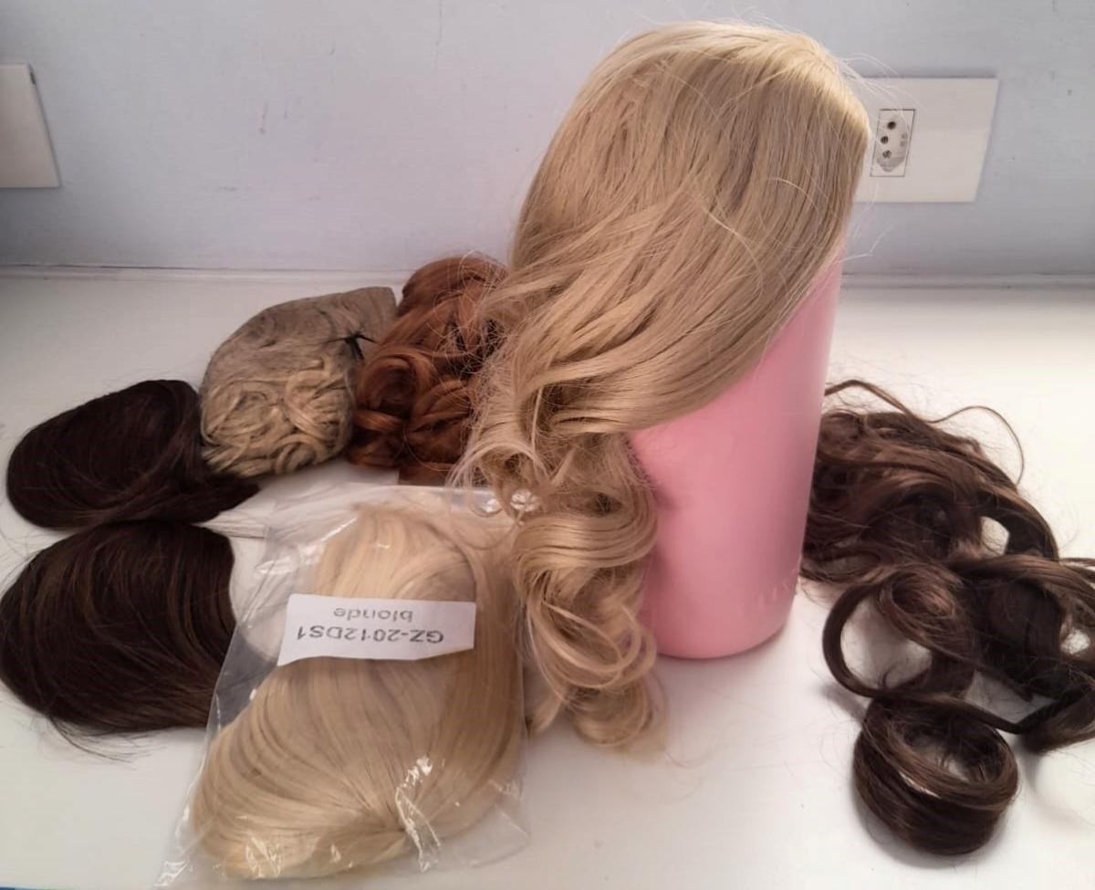 6 mini perucas para Boneca Russa