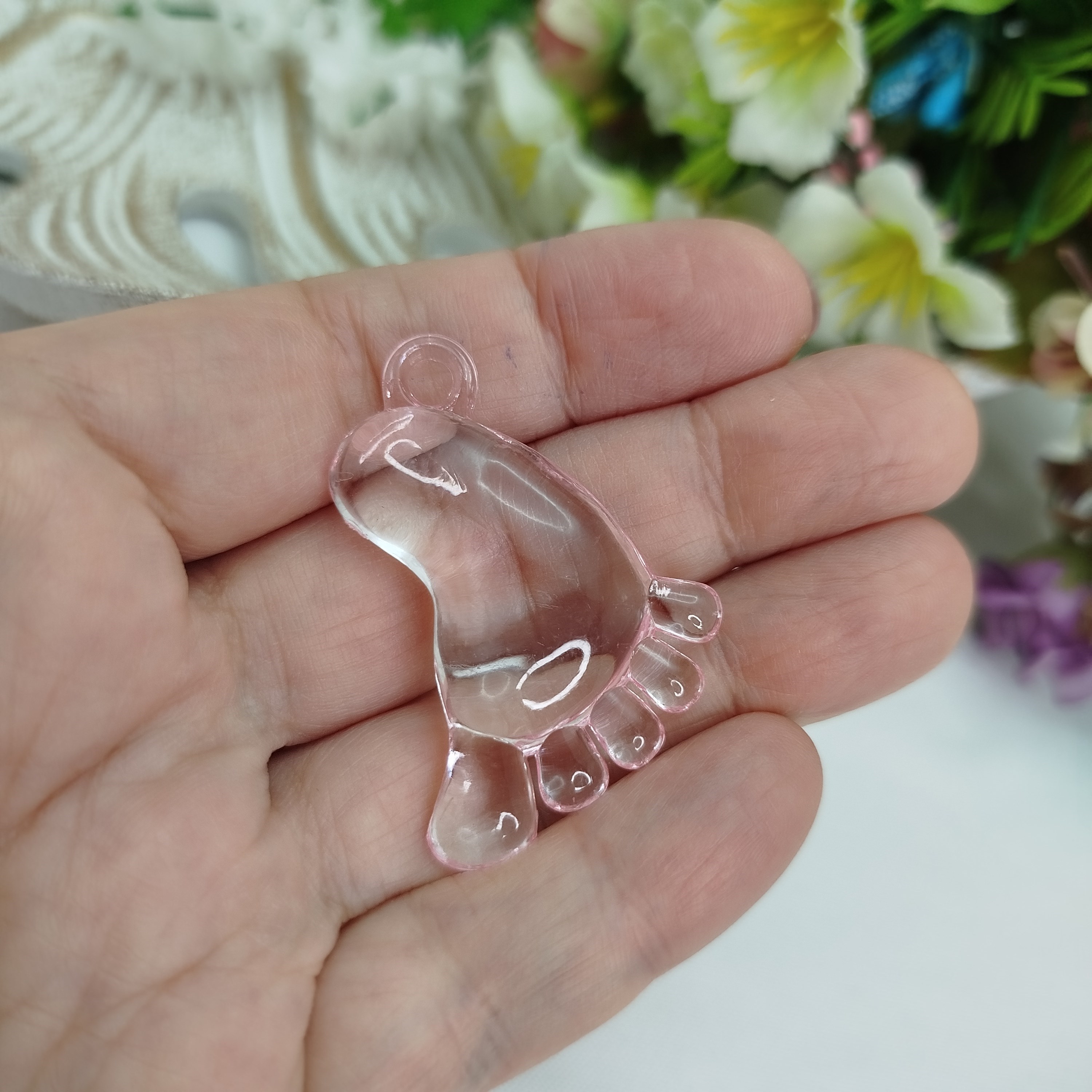 Pingente em Acrilico Formato Pezinho de Bebe Rosa 46 unidades