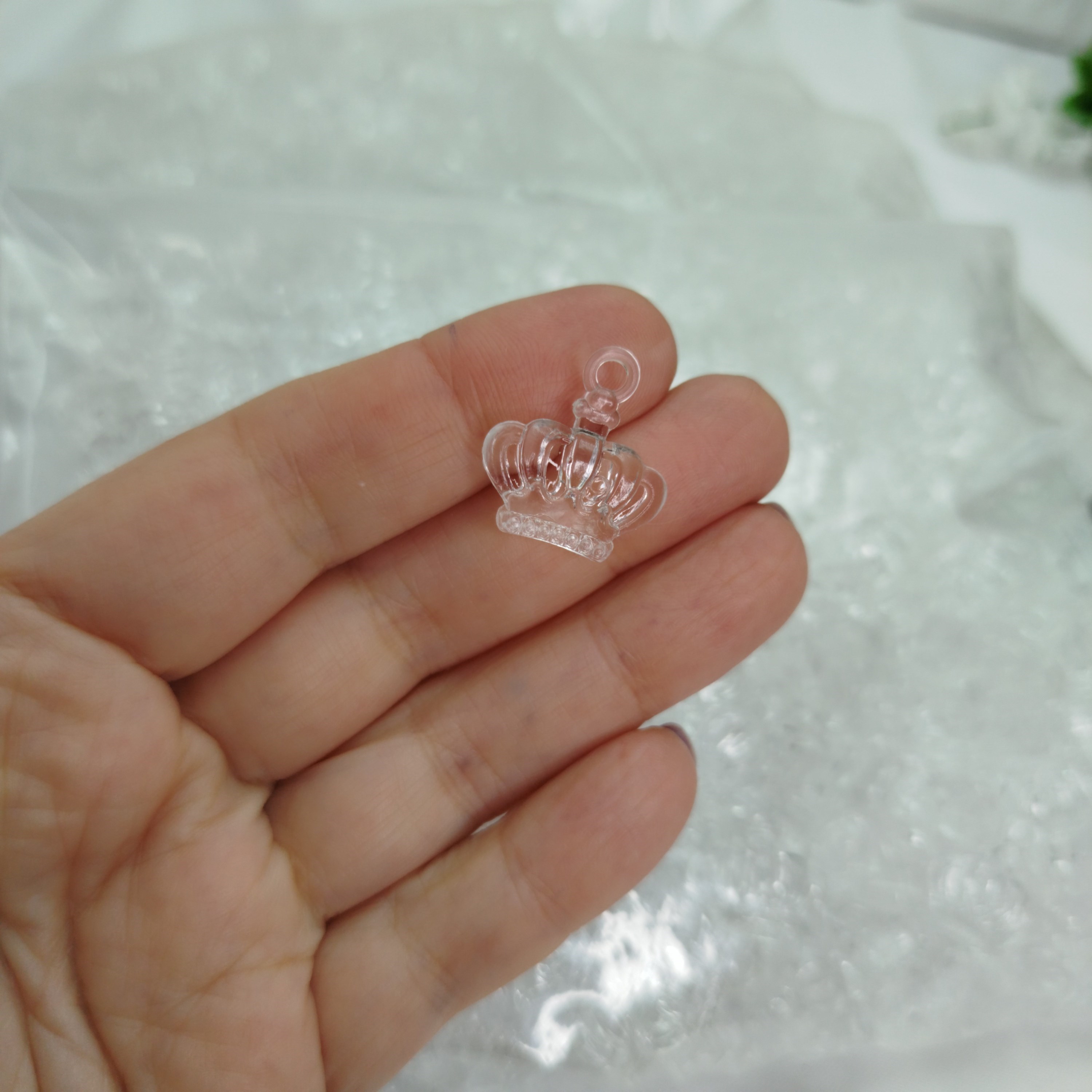 Pingente Coroa Acrilica cristal - Lote com 3 Pacotes