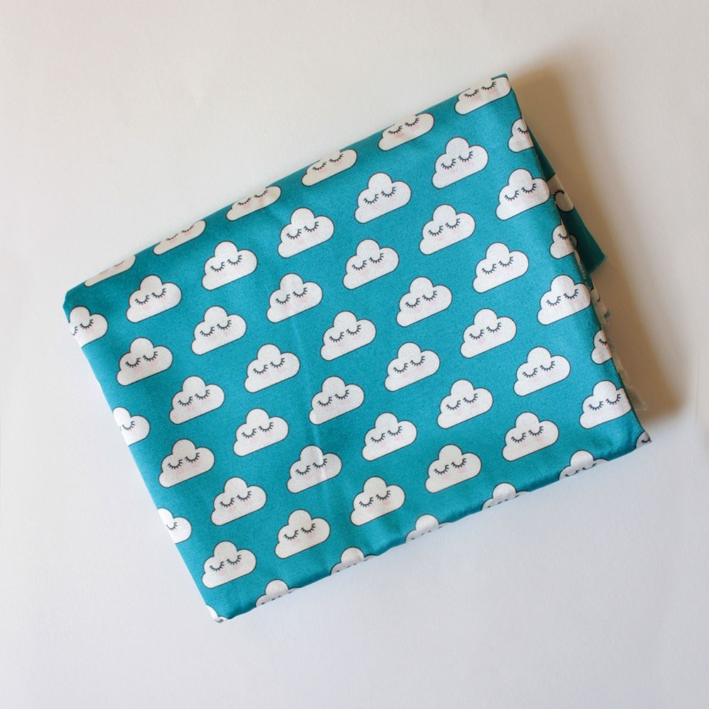 Tecido Acetinado Nuvenzinhas