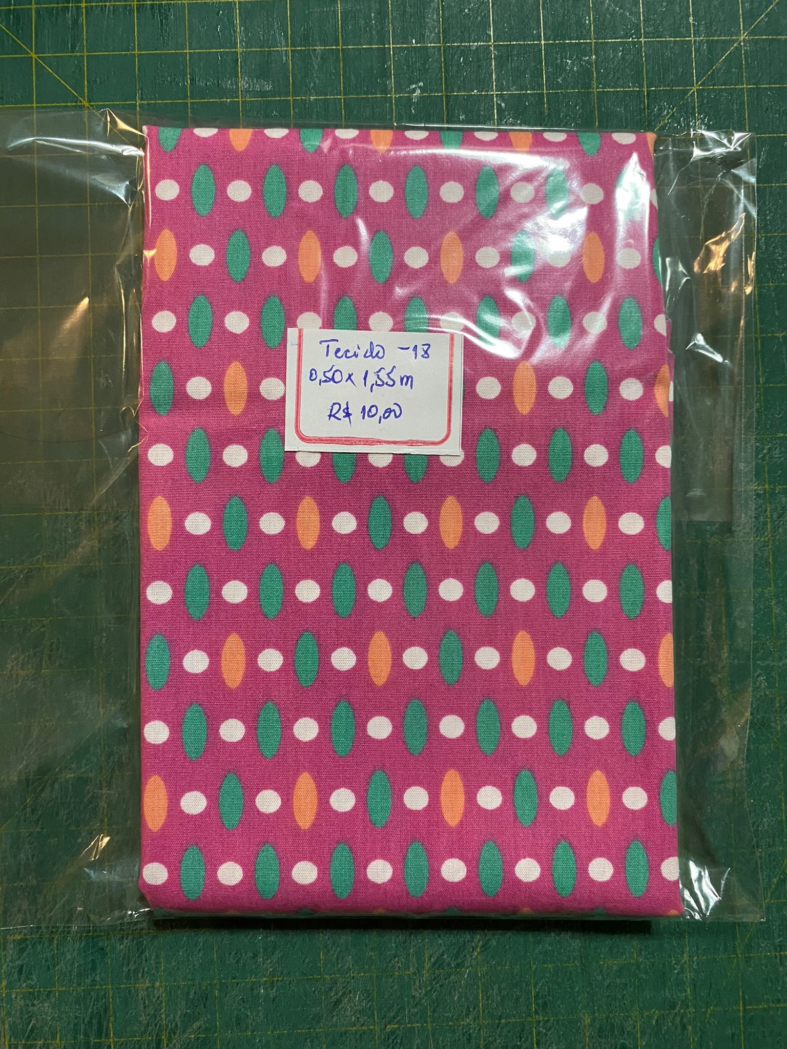 Tecido tricoline bolas e esferas