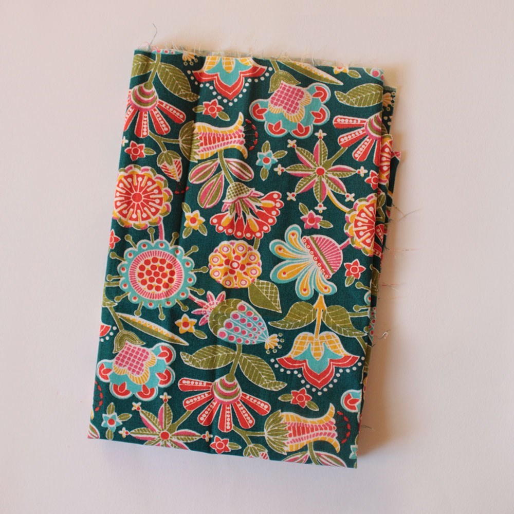 Tricoline Floral Verde Escuro