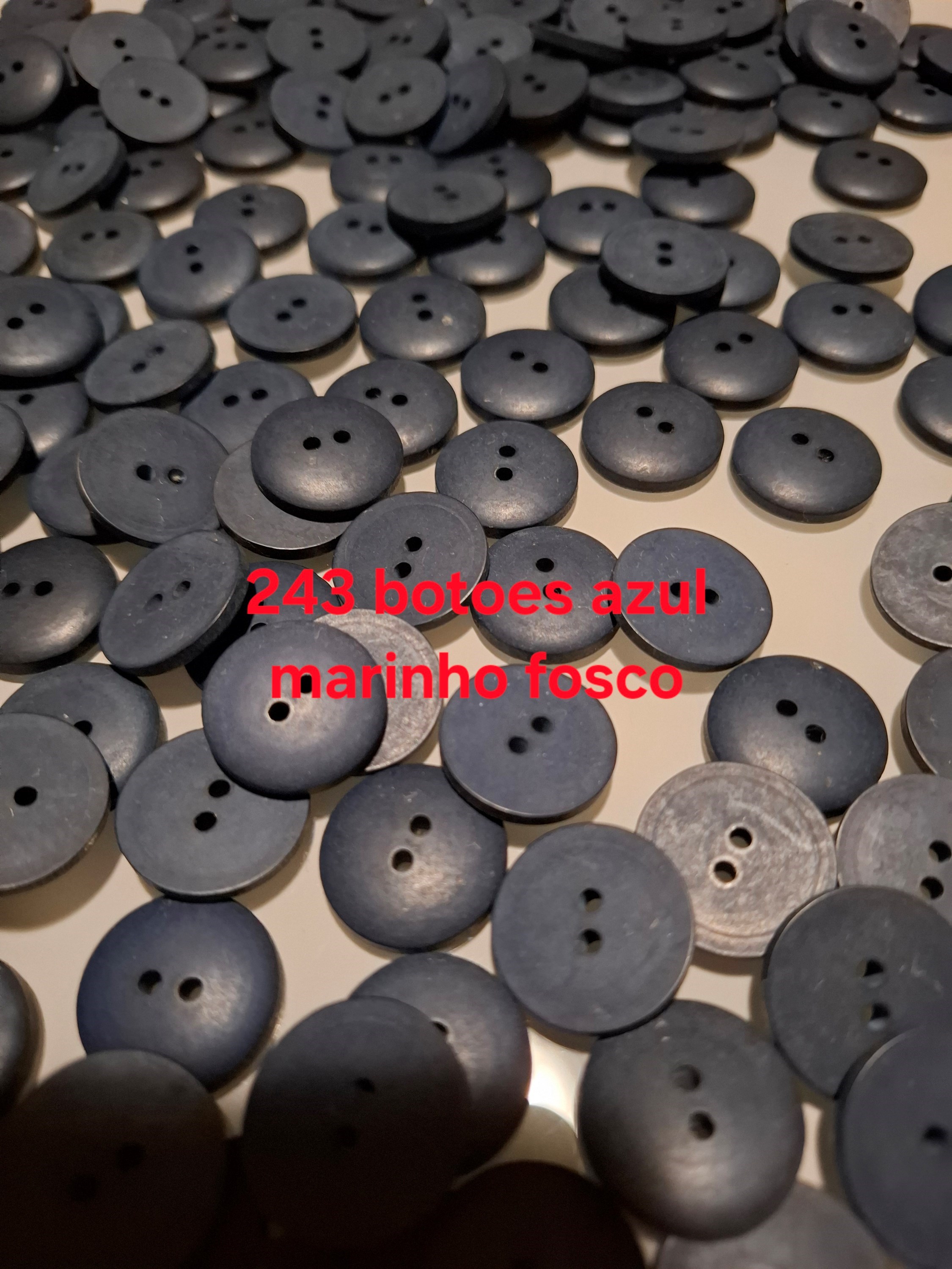Botões azul marinho  grande fosco