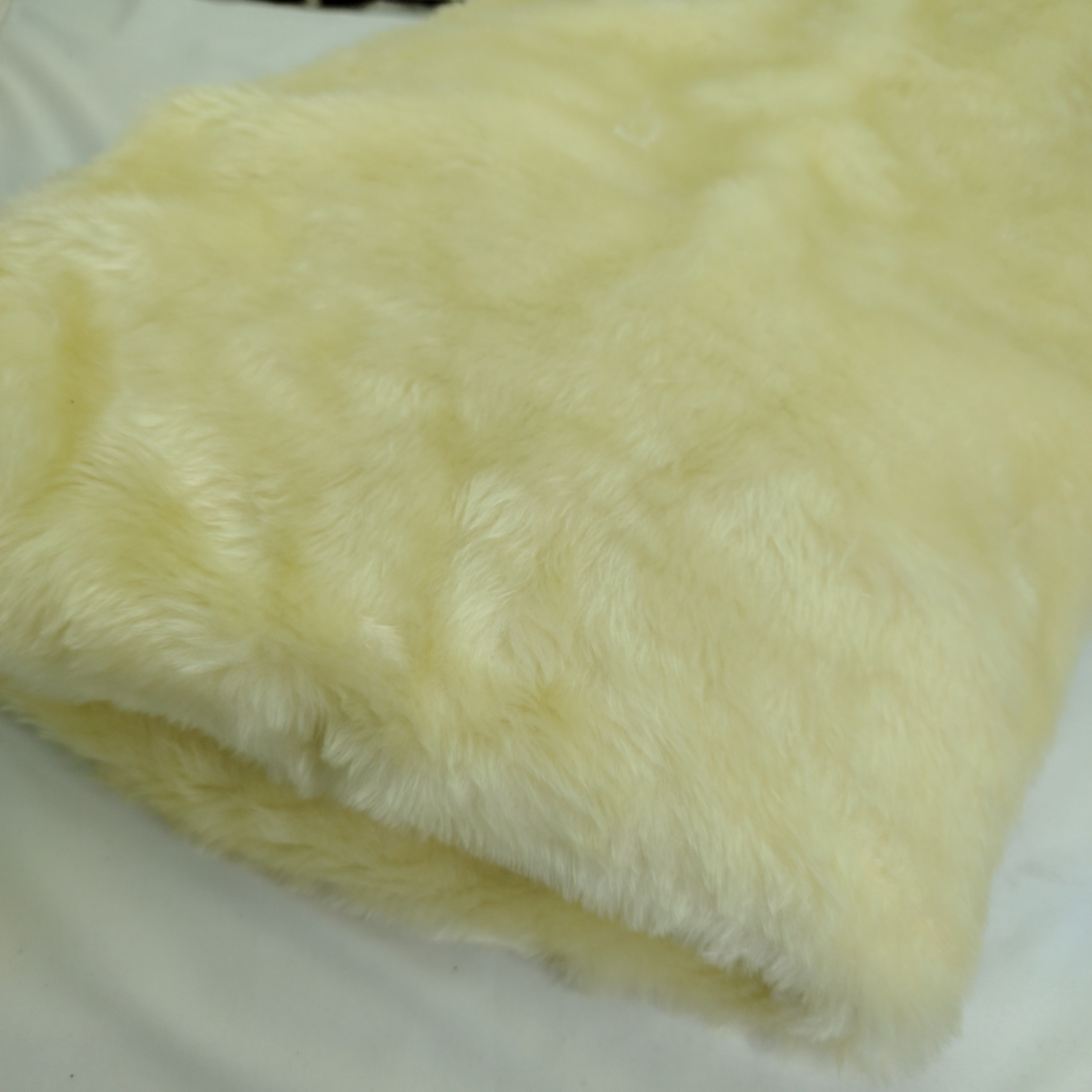 Tecido Pelucia cor Creme