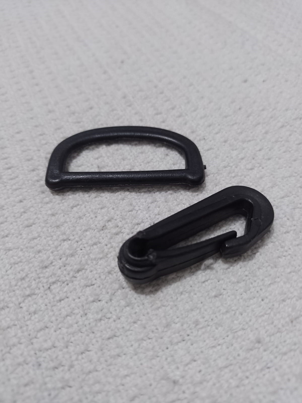 Meia argola com mosquetão