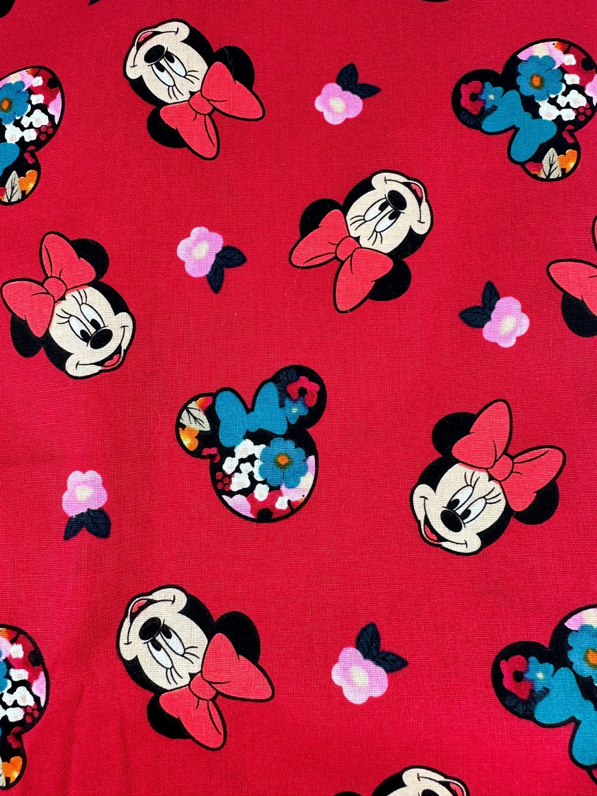 Tecido importado Minnie flowers