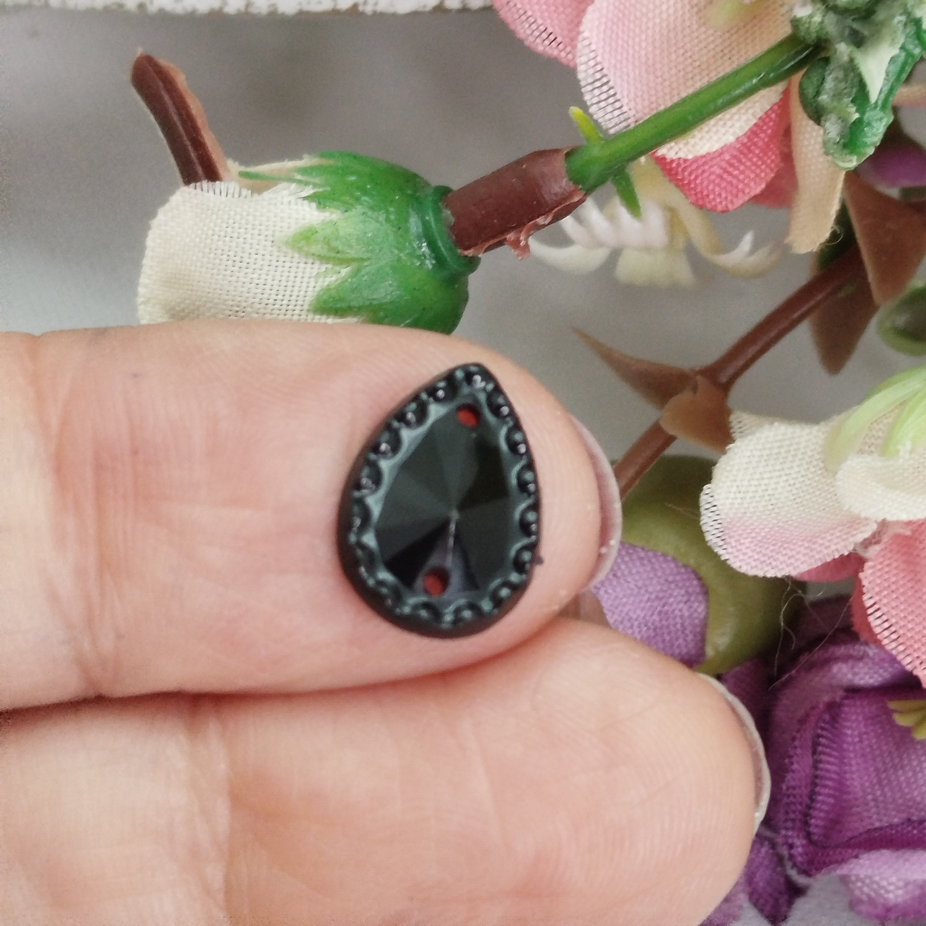 Chaton Gota preto com Borda 10 x 14 cm - Pacote com Aprox. 240 gramas